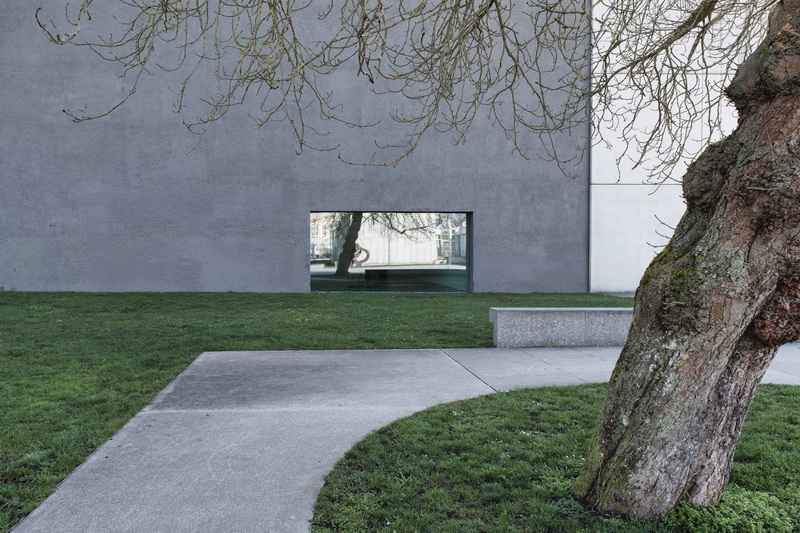 Spiegelungen 04