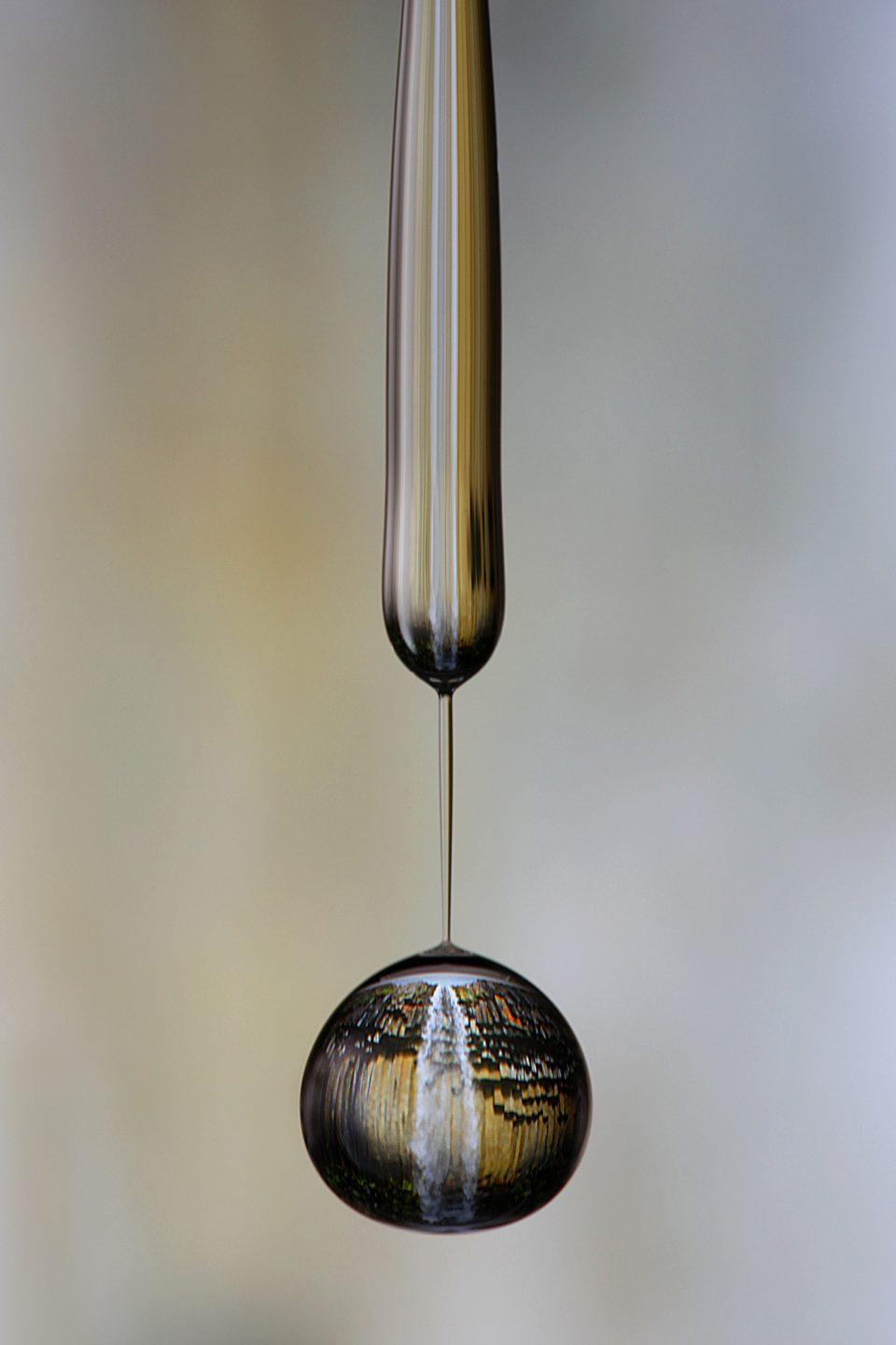 08 16 Tanzer Erika WasserfallTropfen